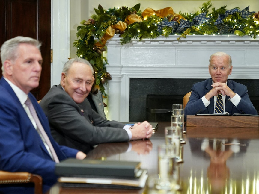 أزمة الديون الأميركية "قنبلة موقوتة" تنتظر حلاً سحرياً