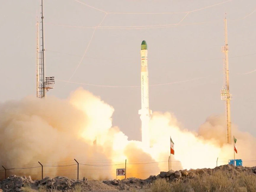 صاروخ "ذو الجناح" الحامل للأقمار الاصطناعية إلى الفضاء. 27 يونيو 2022. - إرنا