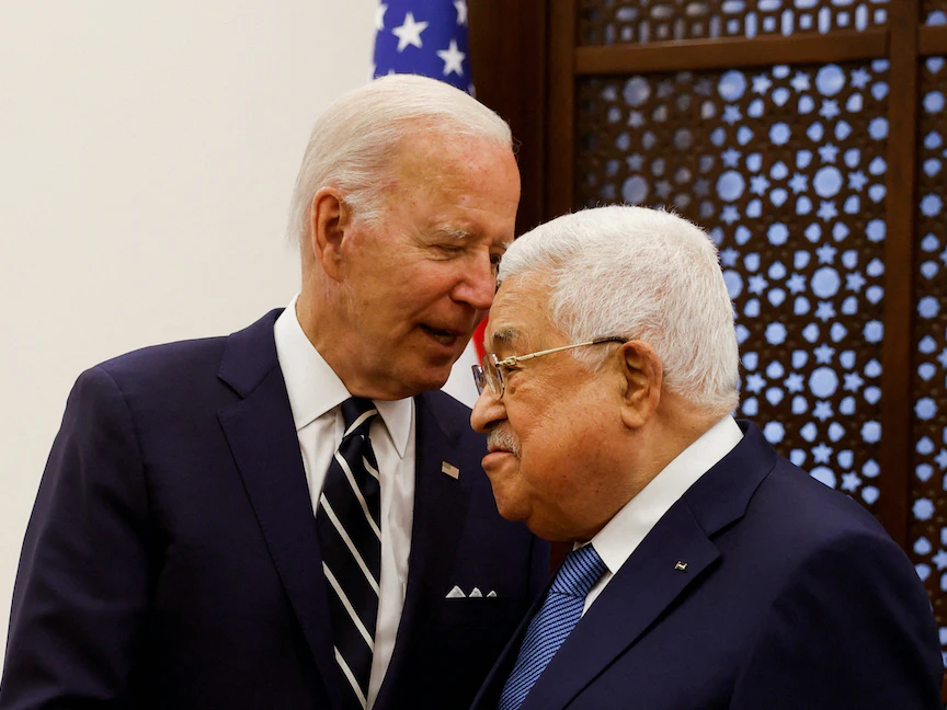 بايدن للرئيس الفلسطيني خلال زيارة الضفة: مطالبك تحتاج "المسيح" لتحقيقها