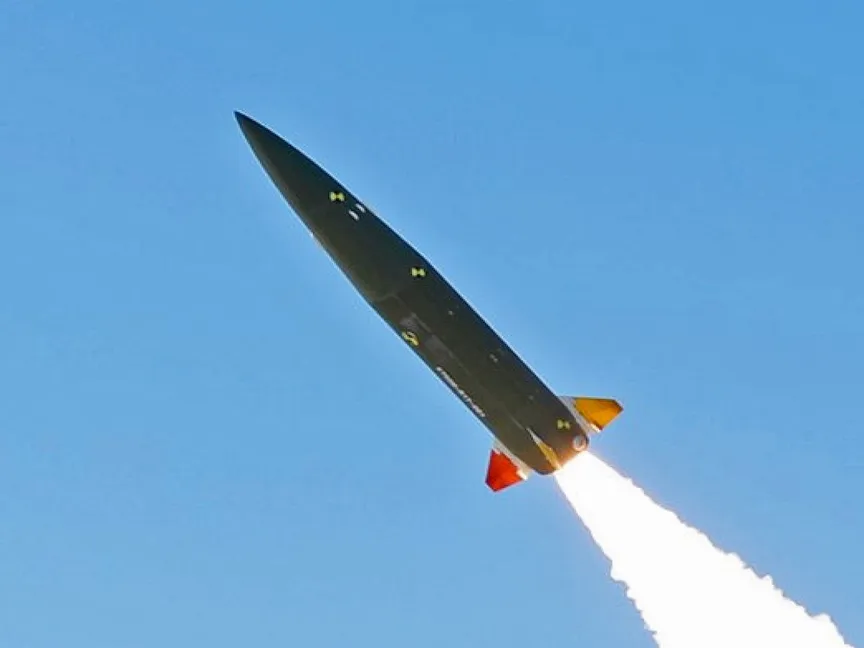 صاروخ ALBM بعيد المدى الذي طورته كوريا الجنوبية ويُطلق جواً والمصمم لمهاجمة شبكات الكهرباء المعادية. 13 أغسطس 2025 - https://www.twz.com/