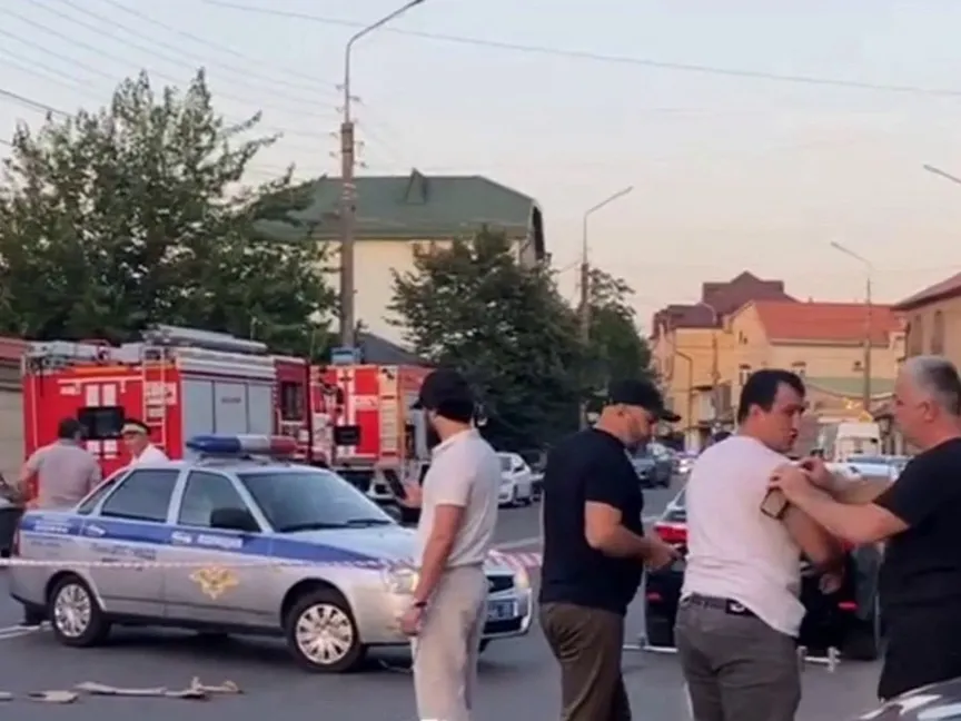 صورة من مقطع فيديو بثته وكالة ريا نوفوستي الروسية عن حادث الاعتداء على كنائس ومعبد يهودي في داغستان. 23 يونيو 2024 - AFP