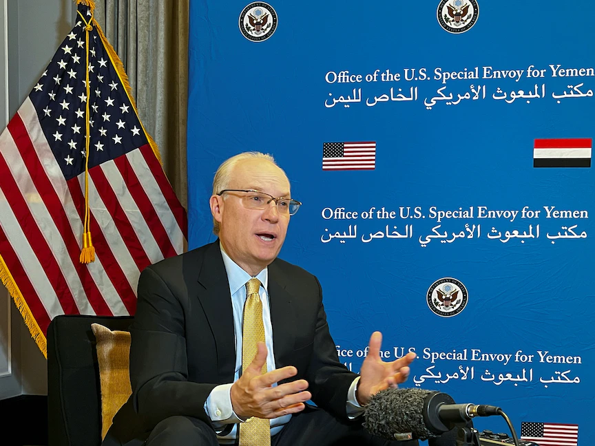 المبعوث الأميركي إلى اليمن تيموثي ليندركينج في لقاء مع وكالة "رويترز" في العاصمة الأردنية عمّان. 4 أكتوبر 2022 - REUTERS