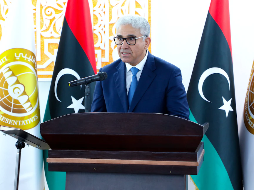 رئيس الحكومة الليبية المنتخب من قبل البرلمان فتحي باشاغا يؤدي اليمين الدستورية في طبرق - 3 مارس 2022 - REUTERS
