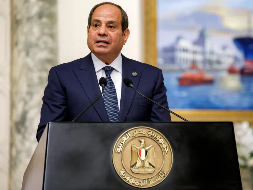 الرئيس المصري عبد الفتاح السيسي يحضر مؤتمراً صحفياً في القصر الرئاسي بالقاهرة. 7 أبريل 2025 - Reuters