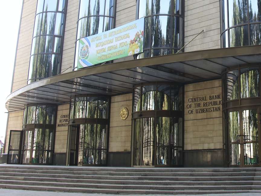 بطاقات "مير" الروسية مُعلّقة بأوزبكستان ومهددة في تركيا