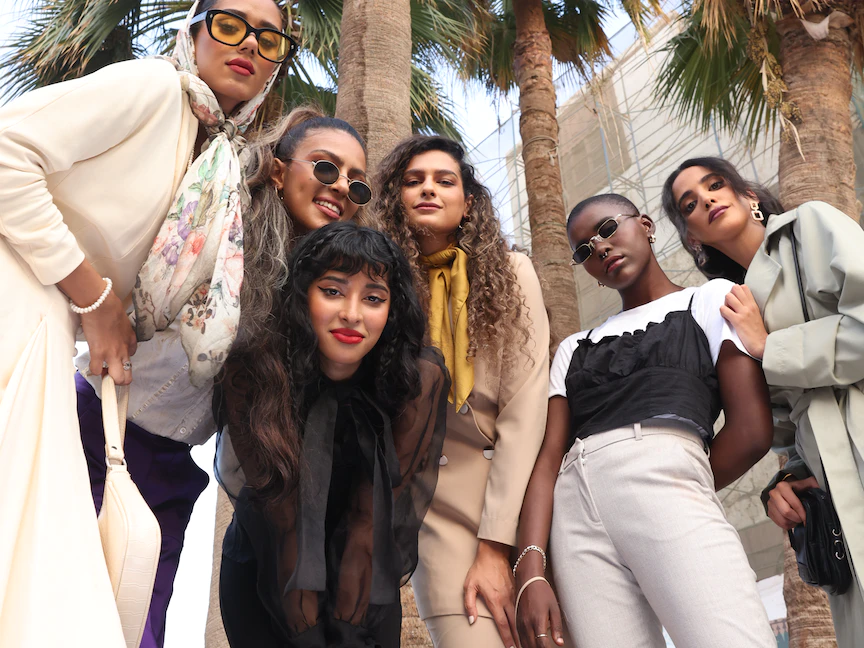 من الملصقات الدعائية لمهرجان البحر الأحمر السينمائي - المكتب الإعلامي للمهرجان