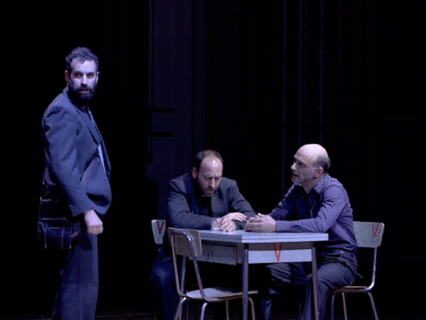 جانب من العرض المسرحي ”The Lonesome West“ - La Macchina del suono