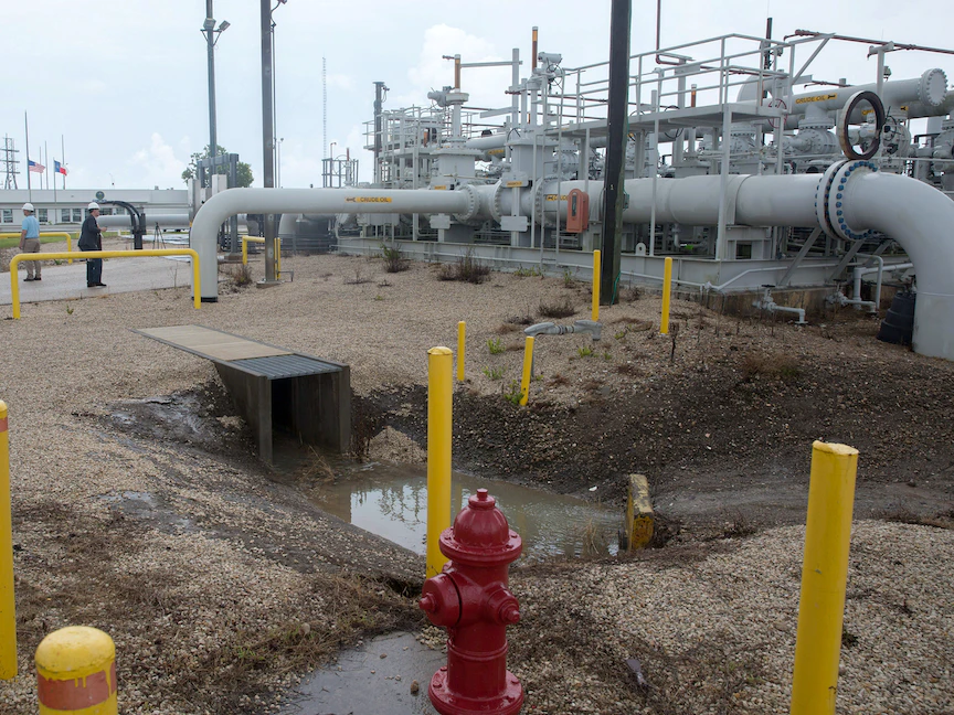 منشأة لتخزين الاحتياطي الاستراتيجي من النفط الخام تحت الأرض في ولاية تكساس الأميركية - REUTERS