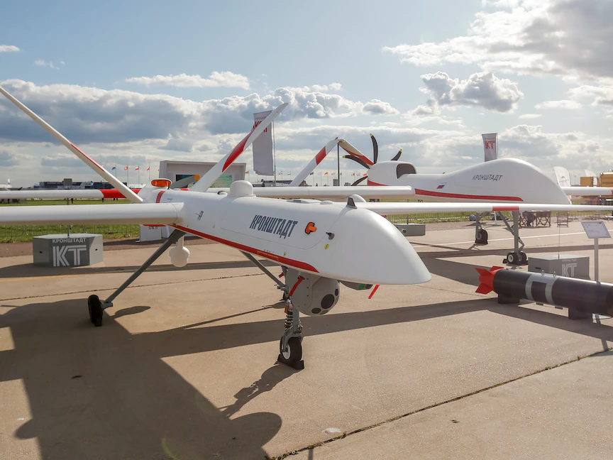 الطائرة المسيرة الروسية "أوريون-إي" المتطورة في معرض للدفاع الجوي 2019 - REUTERS