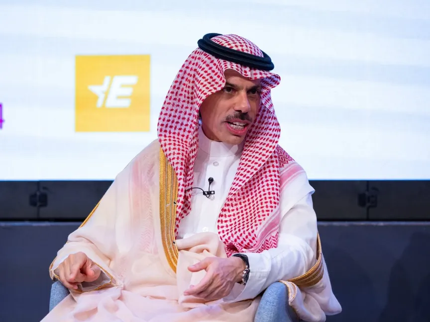 وزير الخارجية السعودي الأمير فيصل بن فرحان في جلسة نقاش بشأن خيارات أوروبا بمنطقة الشرق الأوسط في مدريد. 4 يوليو 2024 - X @KSAMOFA
