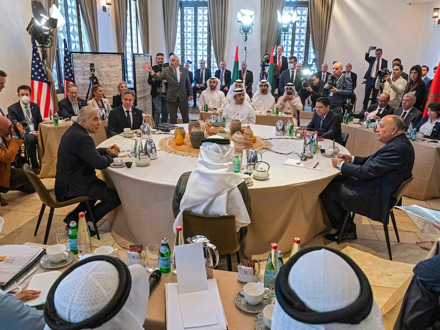 وزراء خارجية الولايات المتحدة وإسرائيل والبحرين والإمارات ومصر والمغرب خلال اجتماعات "قمة النقب" - 28 مارس 2022 - AFP