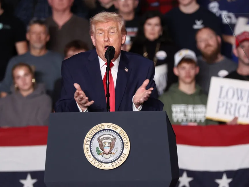 الرئيس الأميركي دونالد ترمب يدلي بخطاب في ولاية أيوا. 27 يناير 2026 - Reuters