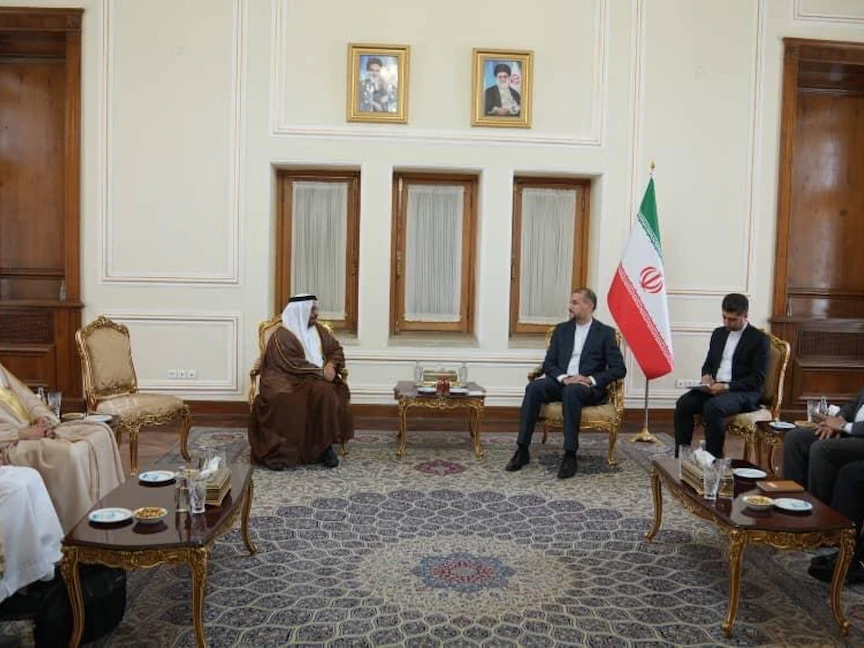وزير الخارجية الإيراني حسين أمير عبد اللهيان يستقبل وزير الدولة الإماراتي للشؤون الخارجية خليفة شاهين المرر في طهران. 31 مايو 2023 - "وام"