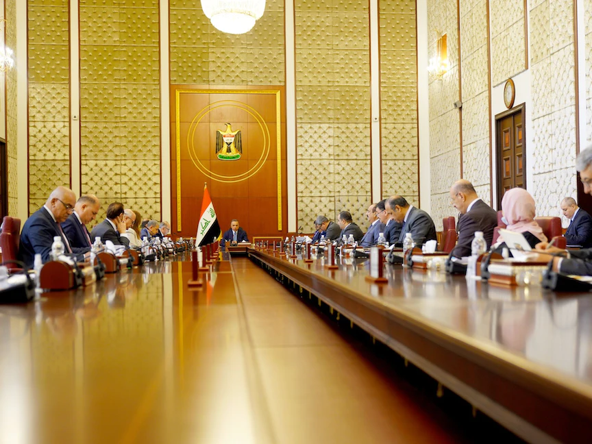 رئيس الوزراء العراقي مصطفى الكاظمي خلال جلسة لمجلس الوزراء - 11 أغسطس 2022 - twitter.com/IraqiPMO/media