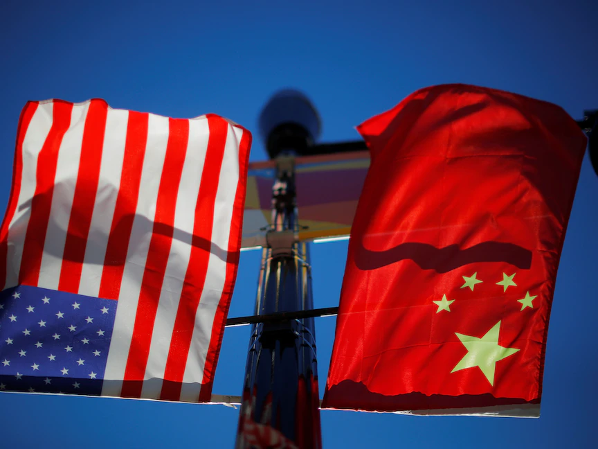 علما الصين والولايات المتحدة في بوسطن، 01 نوفمبر 2021 - REUTERS