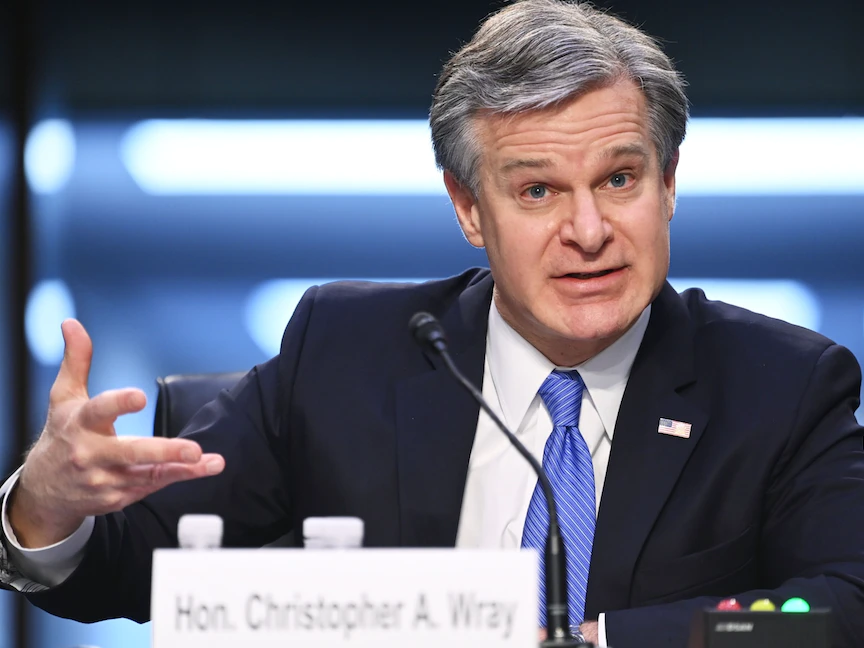 مدير مكتب التحقيقات الفيدرالي الأميركي (إف بي آي) كريستوفر راي خلال جلسة استماع للجنة القضاء في مجلس الشيوخ - 2 مارس 2021 - Bloomberg