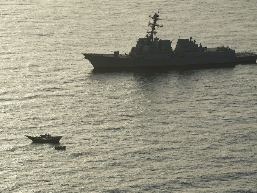 مدمرة تحمل صواريخ موجهة في خليج عدن - 28 أغسطس 2018 - REUTERS