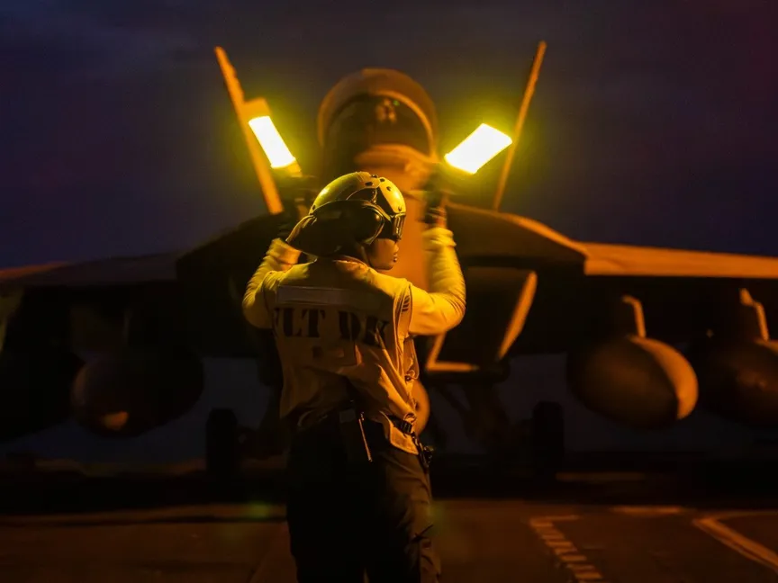 طائرة أميركية مقاتلة تشارك في الحرب على إيران. 17 مارس 2026 - x/CENTCOM