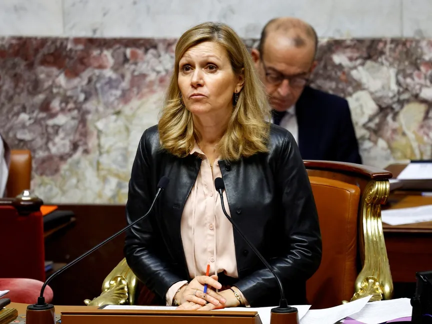 يائيل برون بيفيه رئيسة الجمعية الوطنية الفرنسية خلال جلسة في مقر الجمعية بالعاصمة باريس- 22 نوفمبر 2023 - Reuters