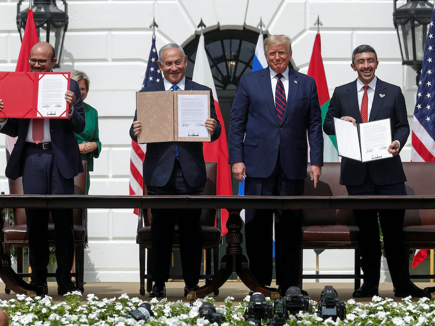 تقرير: إدارة بايدن تتبنى سياسة ترمب لدعم التطبيع بين العرب وإسرائيل