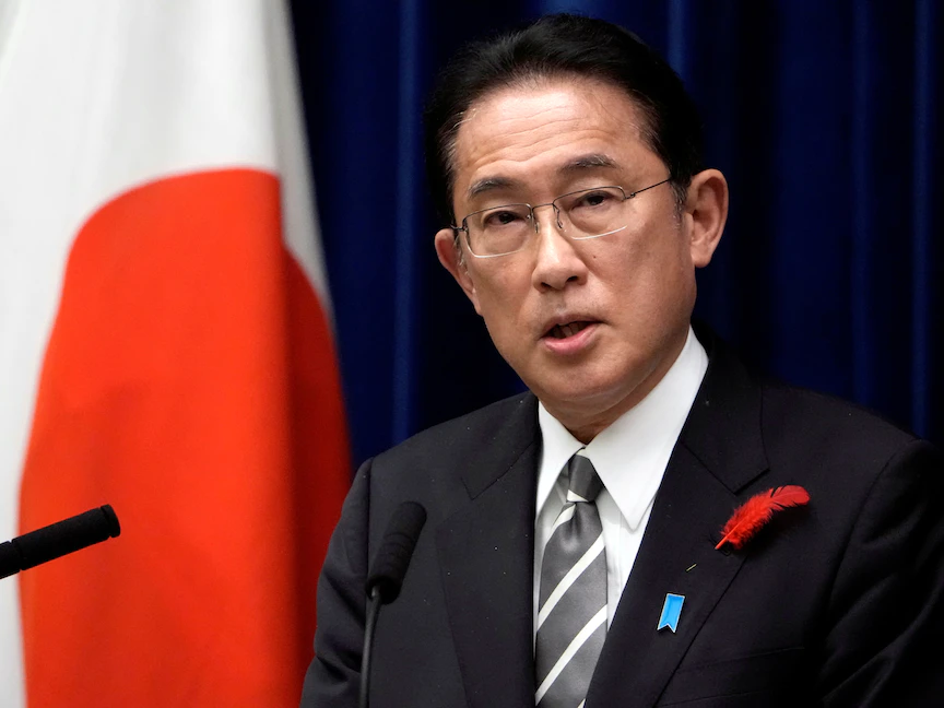 رئيس الوزراء الياباني فوميو كيشيدا خلال مؤتمر صحافي في طوكيو- 14 أكتوبر 2021 - REUTERS