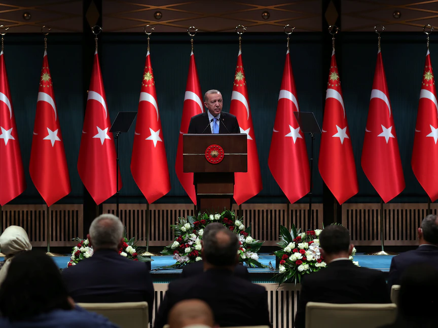الرئيس التركي رجب طيب أردوغان يلقي خطاباً عقب اجتماع لمجلس الوزراء في أنقرة، 11 يناير 2021 - via REUTERS