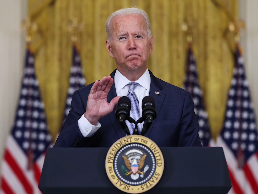 الرئيس الأميركي جو بايدن خلال خطاب ألقاه في الغرفة الشرقية للبيت الأبيض - 12 أغسطس2021 - REUTERS