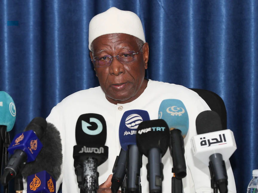 المبعوث الأممي إلى ليبيا عبد الله باثيلي خلال مؤتمر صحافي في طرابلس. 11 مارس 2023 - AFP