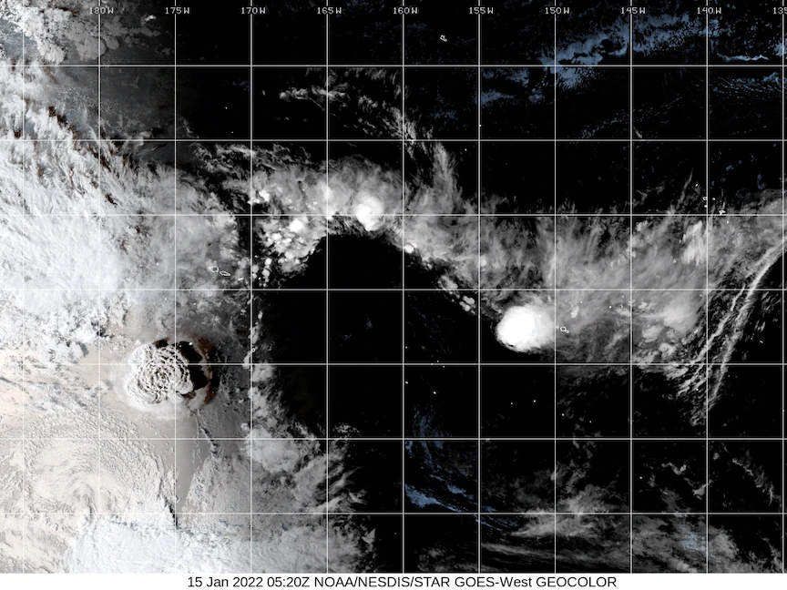 رصد تسونامي في المحيط الهادئ بعد نشاط بركاني