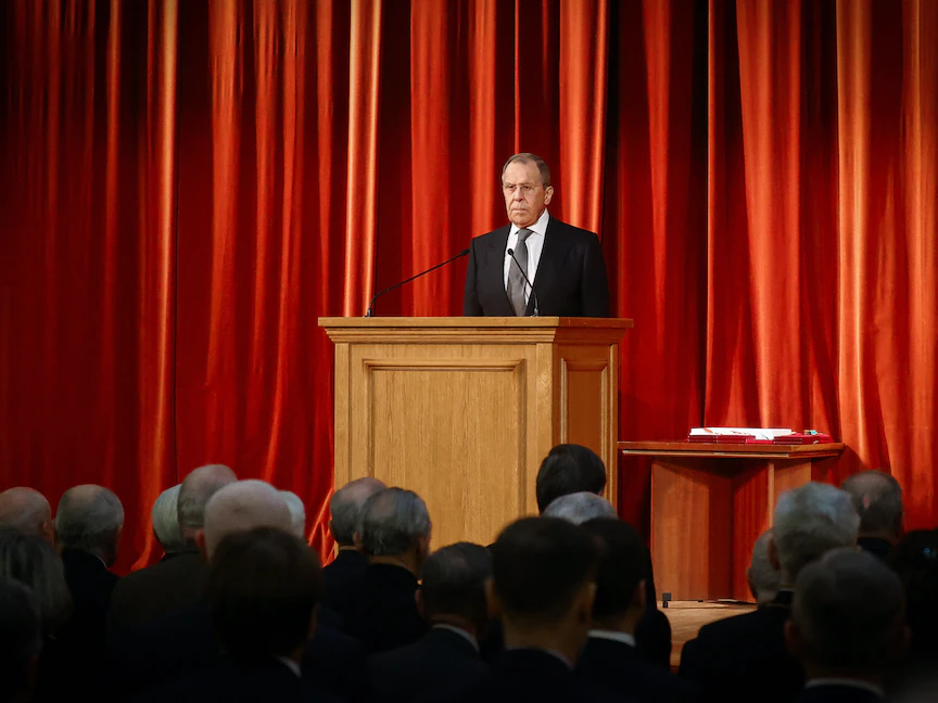 وزير الخارجية الروسي سيرجي لافروف يحضر اجتماع وزارة الخارجية للاحتفال بـ"يوم الدبلوماسيين" في موسكو، روسيا. 10 فبراير 2023 - REUTERS