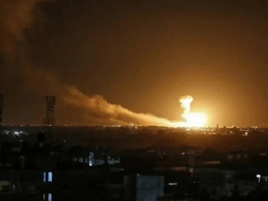 انفجار في مدينة أربيل شمال العراق بعد سقوط صواريخ قرب القنصلية الأميركية- 13 مارس 2022 - وكالة الأنباء العراقية "واع"