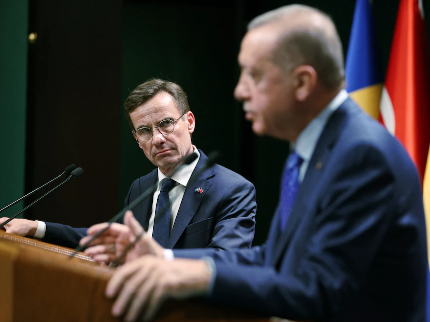 رئيس الوزراء السويدي أولف كريسترسون مع الرئيس التركي رجب طيب أردوغان في أنقرة - 08 نوفمبر 2022 - REUTERS