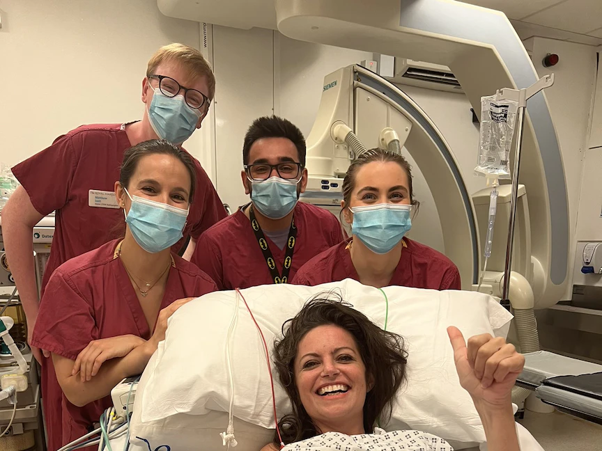 مريضة السرطان البريطانية ديبورا جيمس (40 عاماً) المعروفة باسم "بويل بايب" (Bowel Babe) - @bowelbabe