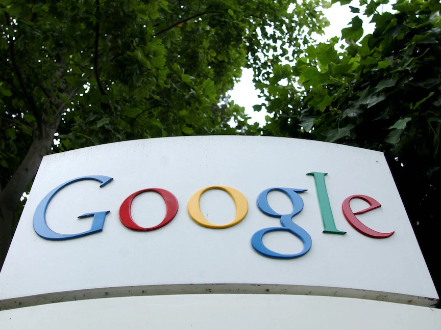 شعار جوجل في كاليفورنيا - REUTERS
