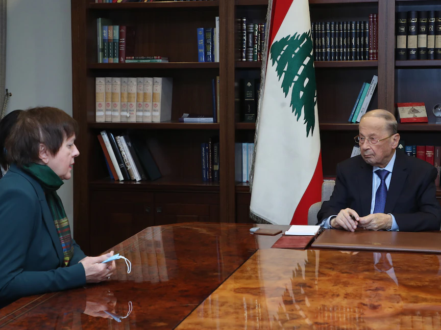 الرئيس اللبناني: سنرد على المبادرة الكويتية في "الوزاري العربي"