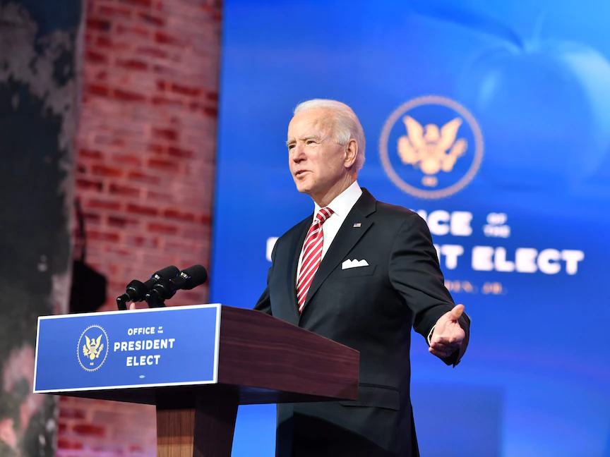 الرئيس الأميركي المنتخب جو بايدن في مؤتمر صحافي. - AFP