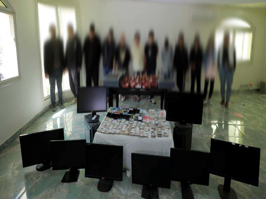 مصر.. ضبط 29 شخصاً بتهمة النصب عبر تطبيق للعملات المشفرة