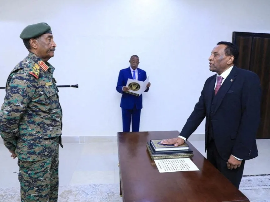 السودان.. لماذا يتعثّر تشكيل حكومة كامل إدريس؟