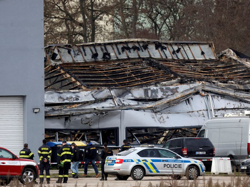 بولندا: القبض على اثنين في واقعة إضرام نار بمصنع مسيرات في التشيك