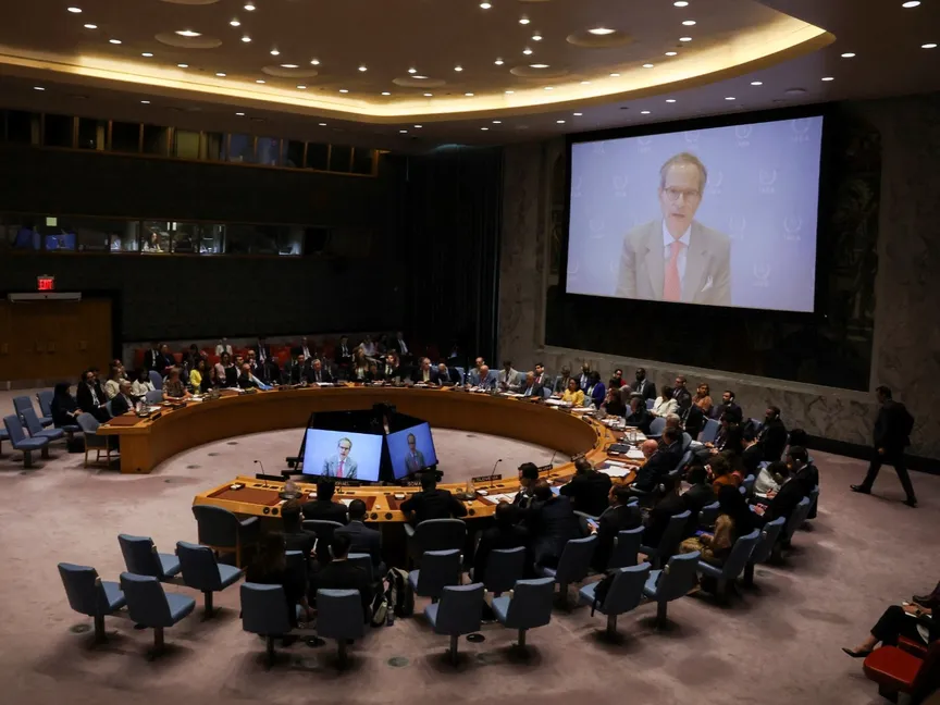 المدير العام للوكالة الدولية للطاقة الذرية رافائيل جروسي في كلمة له أمام مجلس الأمن. 20 يونيو 2025 - REUTERS