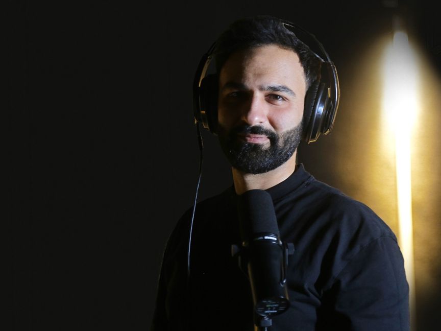 سائد نجم.. معنى أن تصنع "بودكاست" في فلسطين