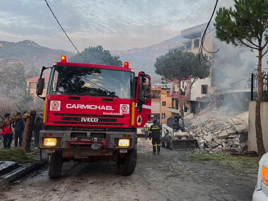 19 مصاباً بينهم صحافيون في غارات إسرائيلية على جنوب لبنان