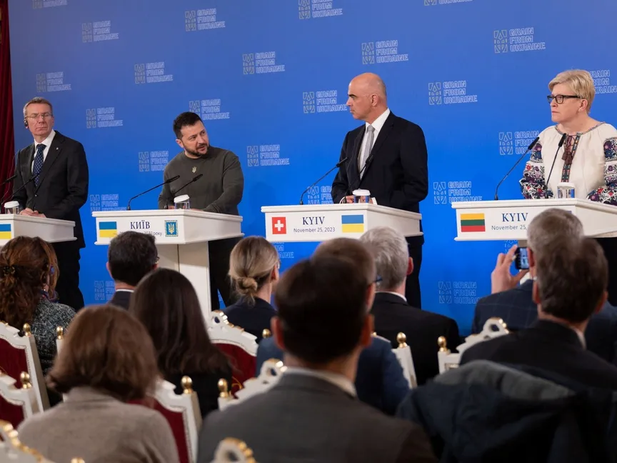 زيلينسكي يطلب تعزيز الدفاعات الجوية الأوكرانية لضمان صادرات الحبوب