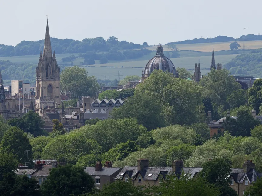تراجع أعداد الطلاب الأجانب.. "قوانين الهجرة" تهدد جاذبية الجامعات البريطانية