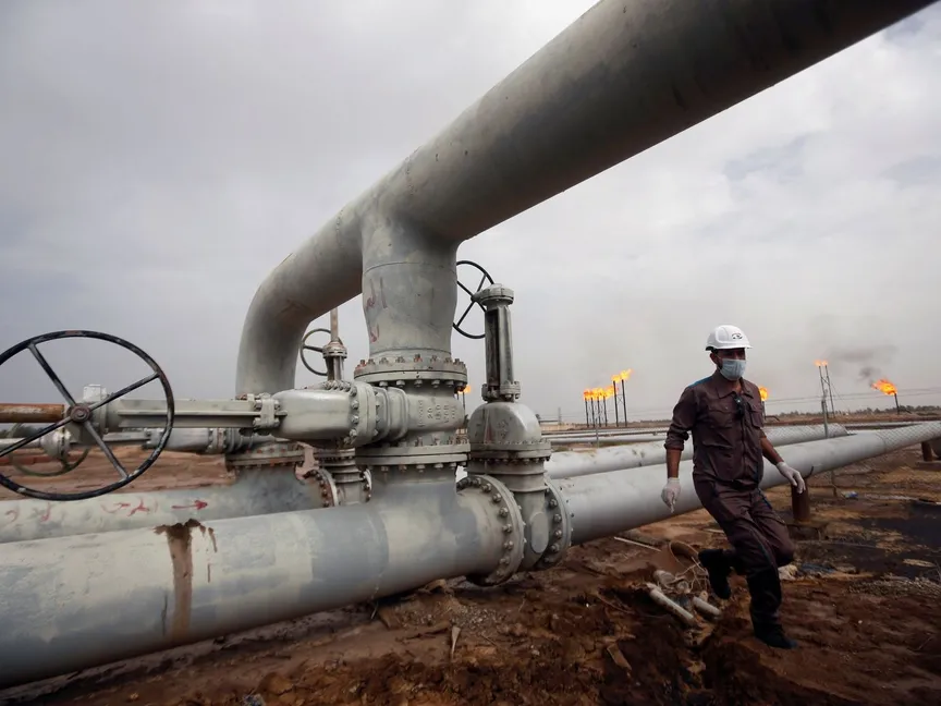 شلل نفطي في العراق.. "القوة القاهرة" تضرب قلب الاقتصاد