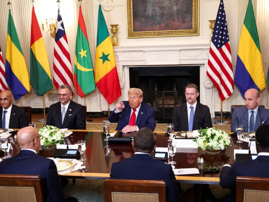 "لغته الأم".. إشادة ترمب بـ"الإنجليزية الجيدة" لرئيس ليبيريا تثير جدلاً