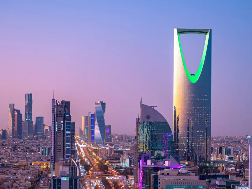 أبراج ومعالم العاصمة السعودية الرياض - Shutterstock
