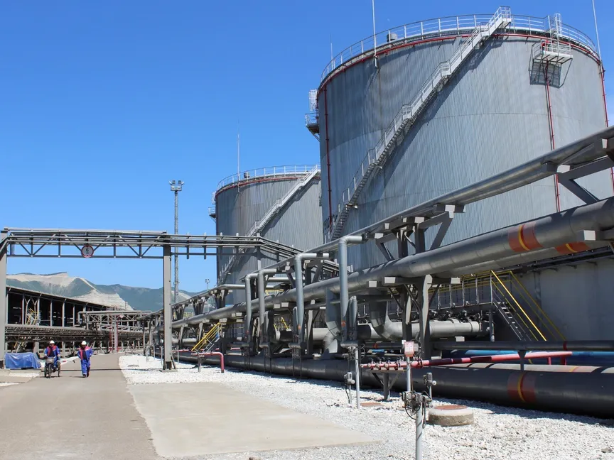 محطة النفط في ميناء نوفوروسيسك على البحر الأسود، روسيا، 30 مايو 2018. - REUTERS