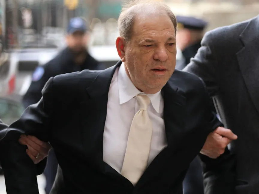 المنتج الهوليوودي هارفي واينستين أمام محكمة مانهاتن في مدينة نيويورك. يناير 2021 - AFP