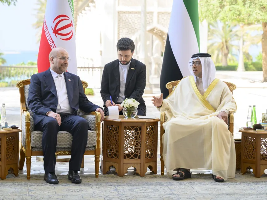 منصور بن زايد يبحث مع قاليباف سبل خفض التصعيد في المنطقة